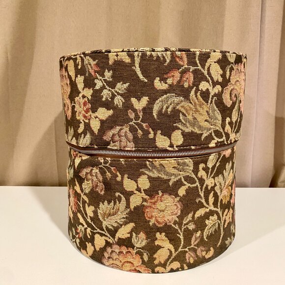 Vintage Floral‎ Tapestry Zippered Hat or Wig Box 13"x13" Travel Case with Lock - Picture 2 of 15